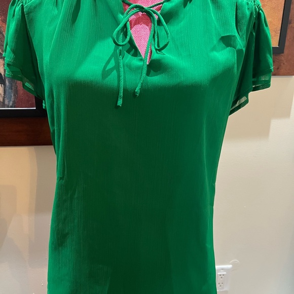 Green Women's Top - Picture 4 of 5